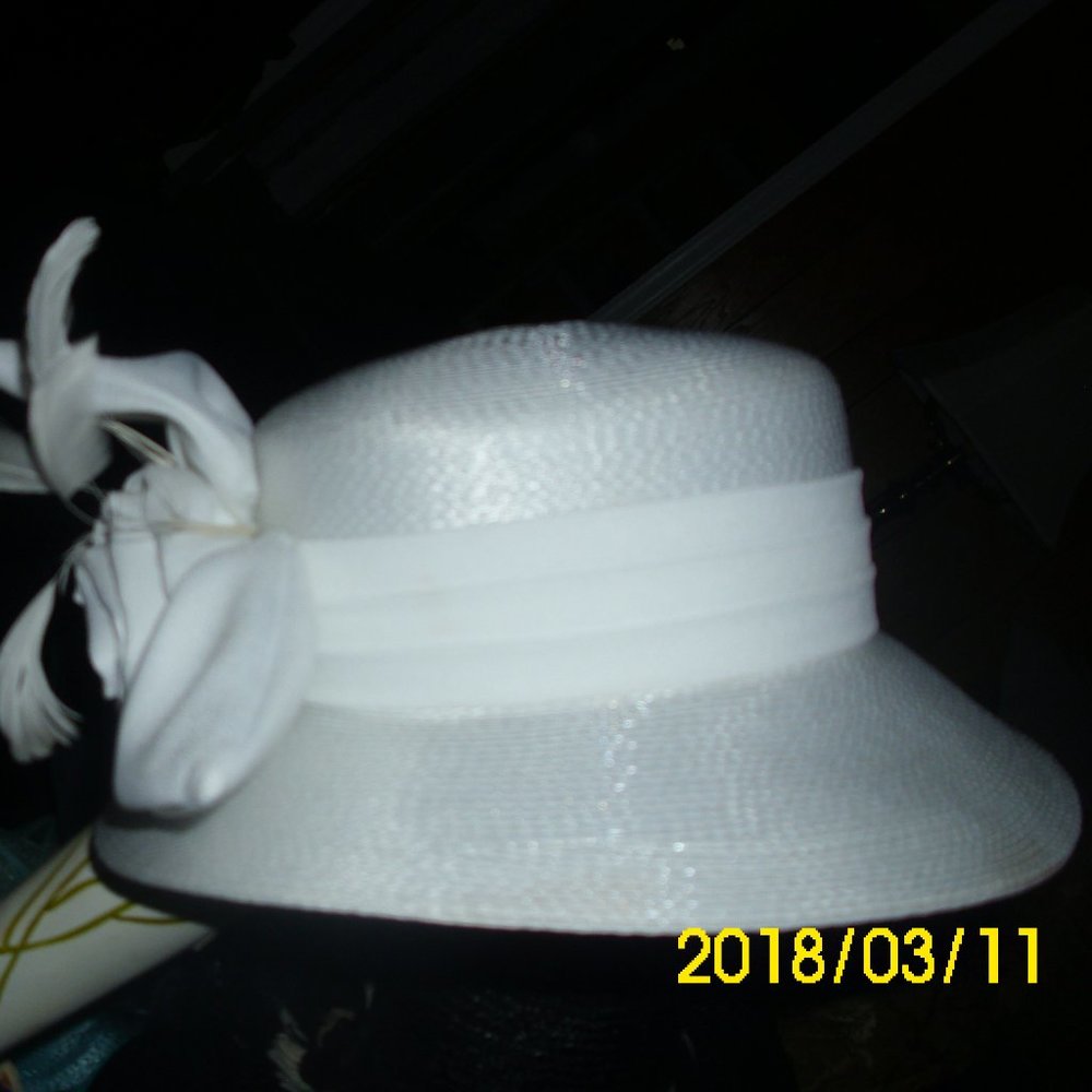Lily Lee Dress Occasion Derby Church Hat    Pure White    Stylish Hat